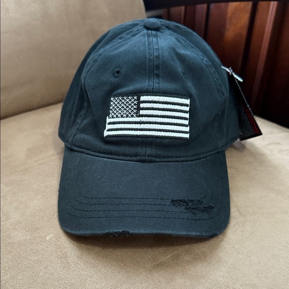 Black Cap with Embroidered Flag And Special Forces Logo - Picture 1 of 10
